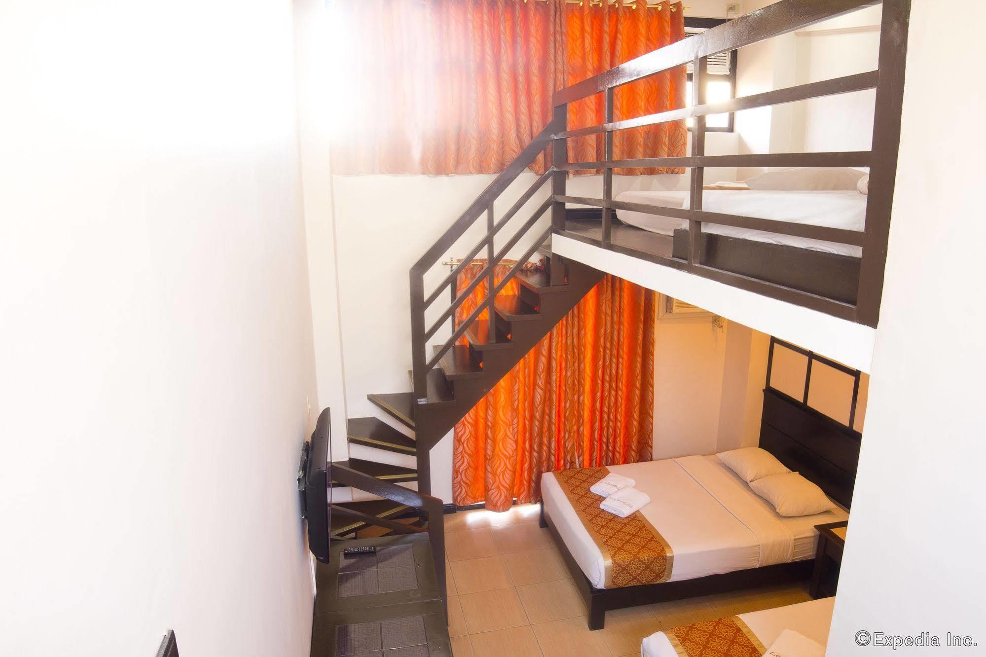 Hotel La Carmela De Boracay 3*