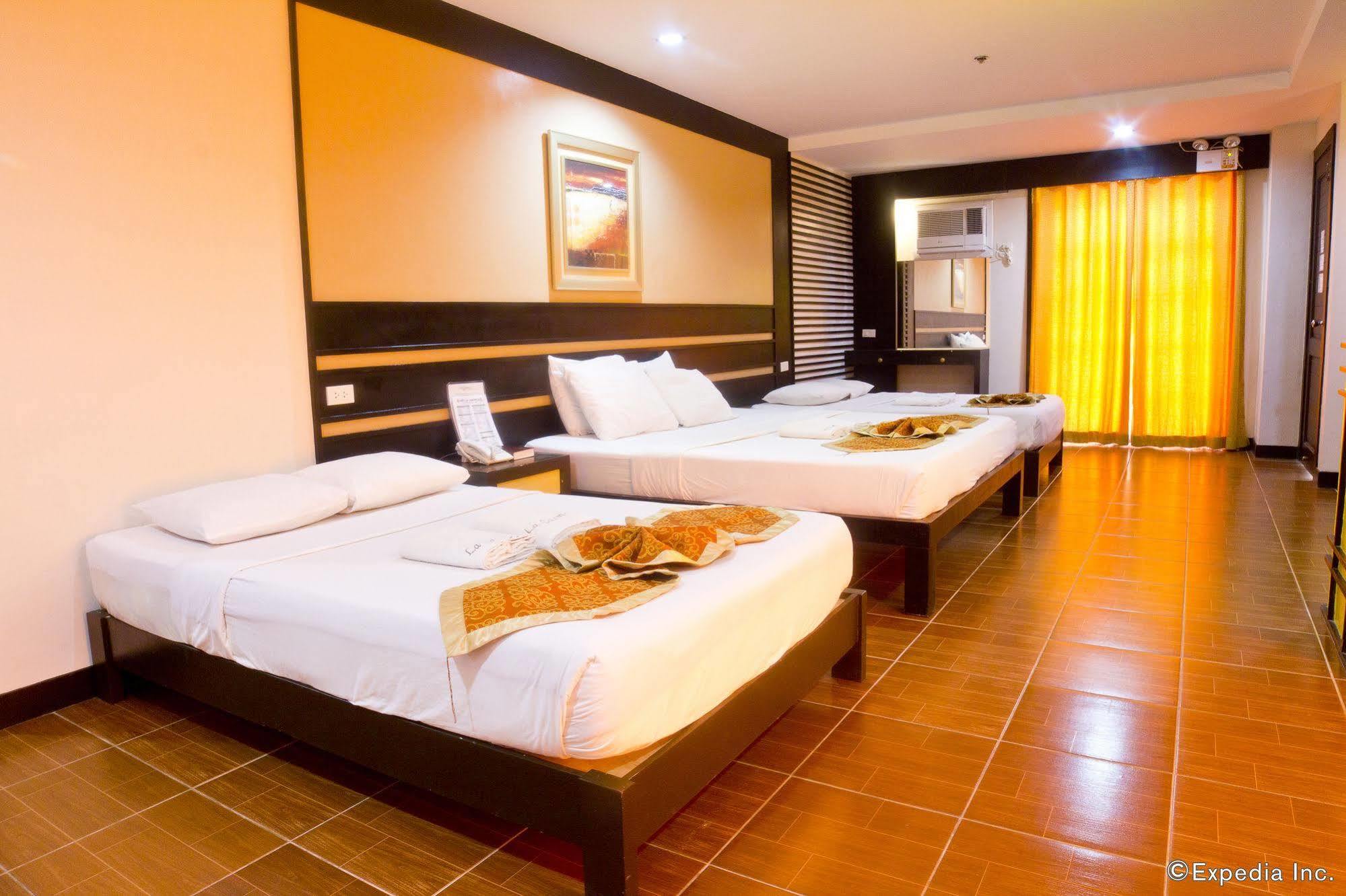 La Carmela De Boracay 3*